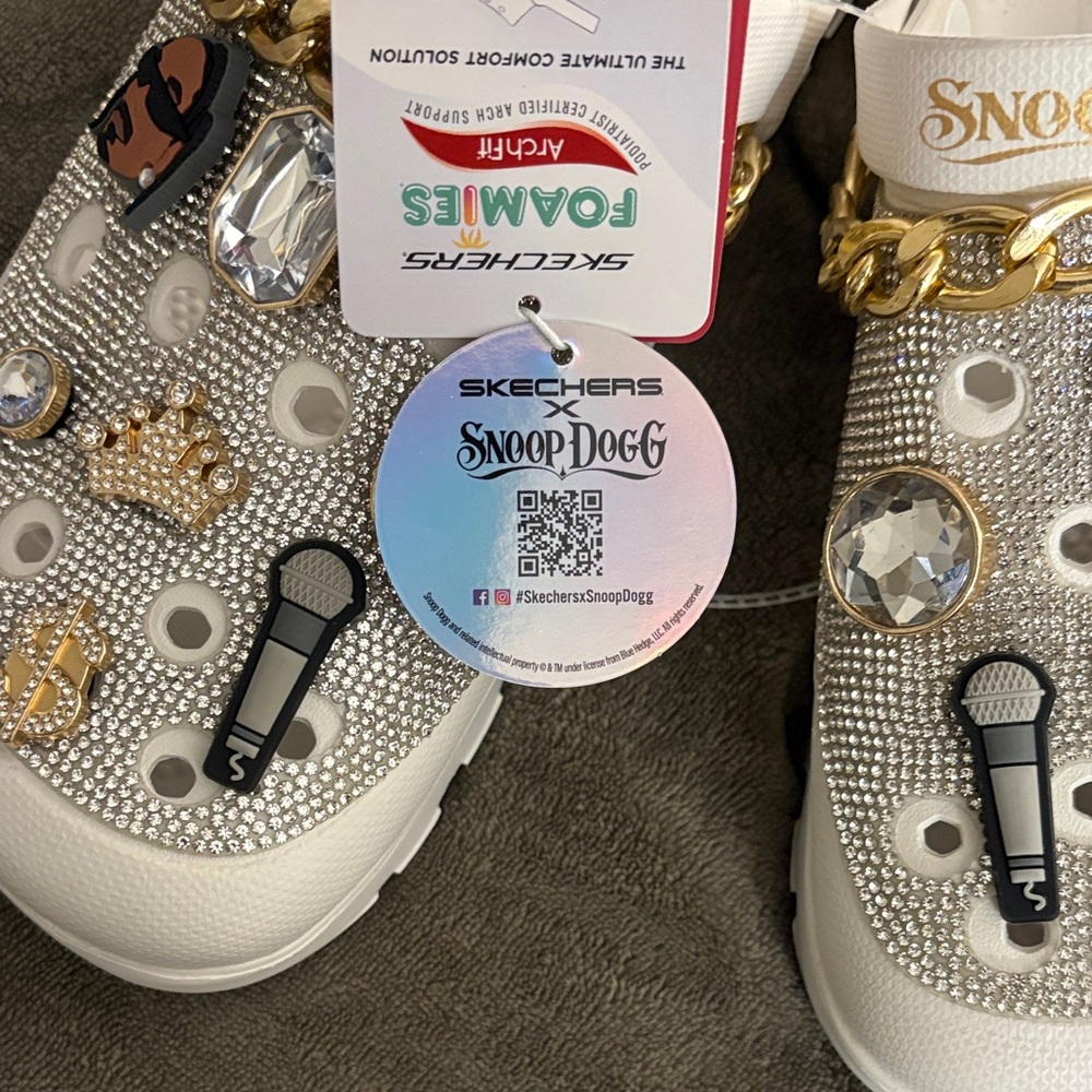 Skechers Womens Snoop Dogg: Arch Fit Footsteps - Rolling N Gold - Picture 7 of 13